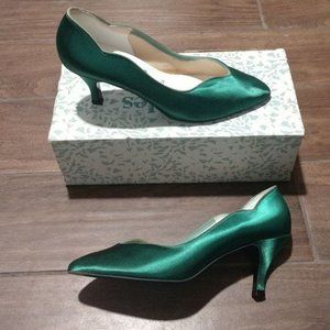 Vintage 1998 Dyeables 9 emerald green